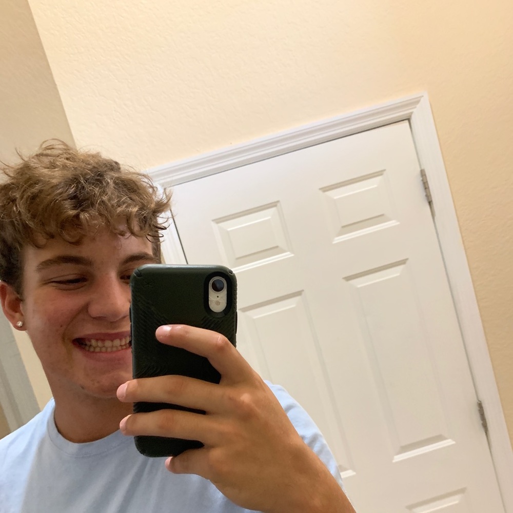 Meet your Posher, Carson